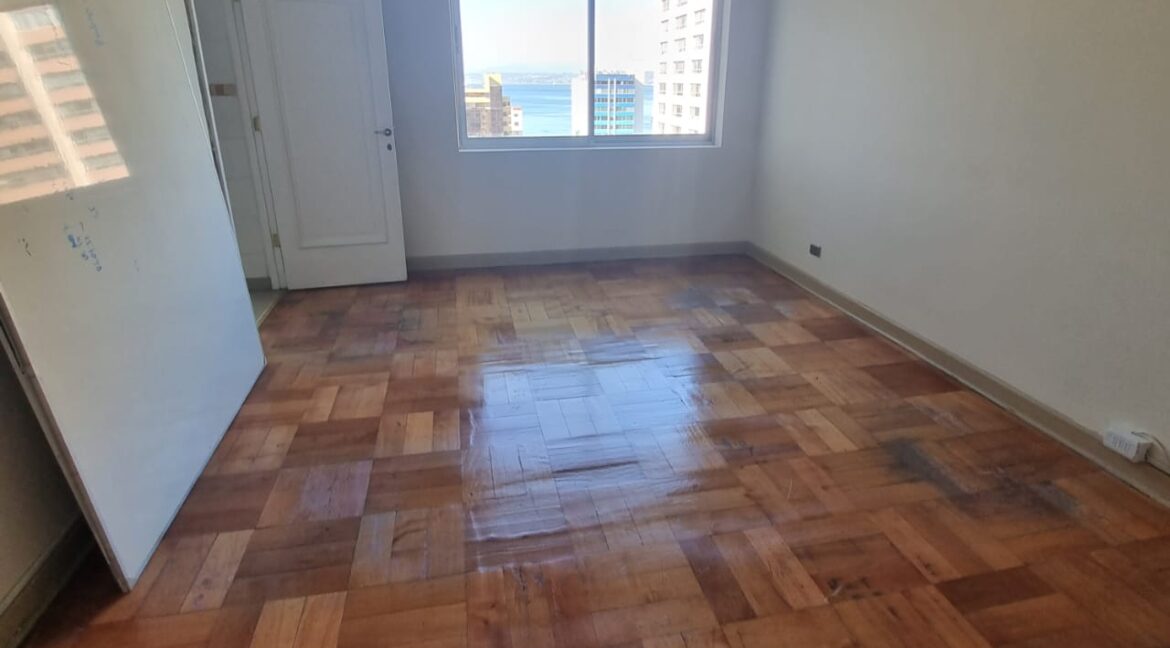 DEPARTAMENTO – OFICINA – PLAZA ANIBAL PINTO 4