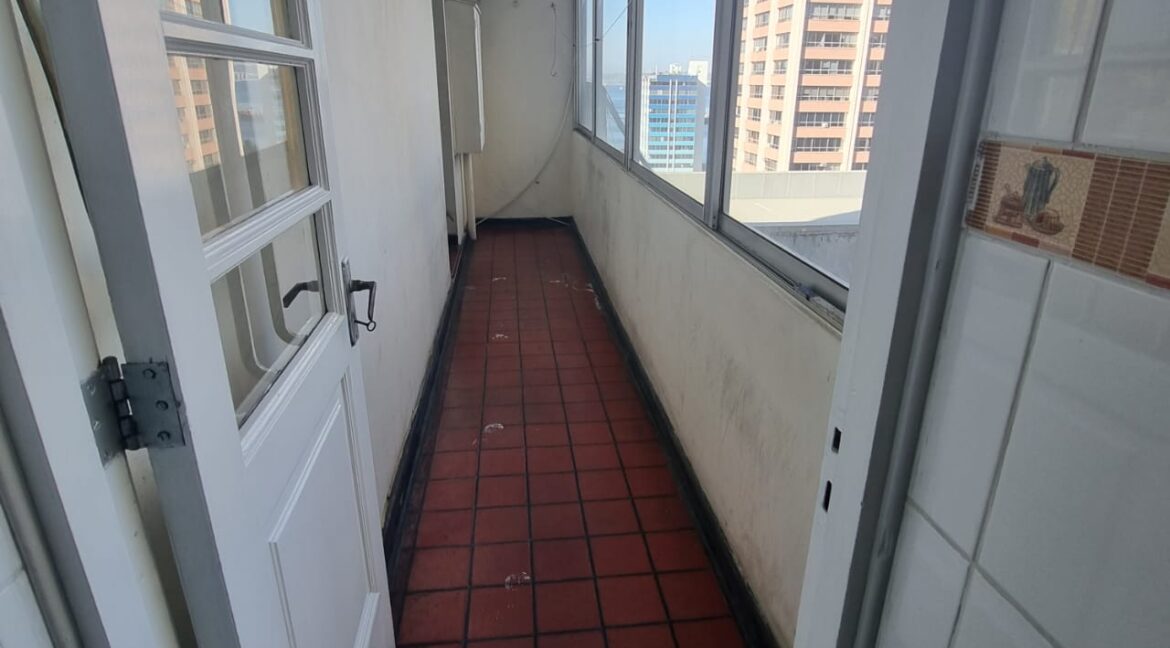 DEPARTAMENTO – OFICINA – PLAZA ANIBAL PINTO 7