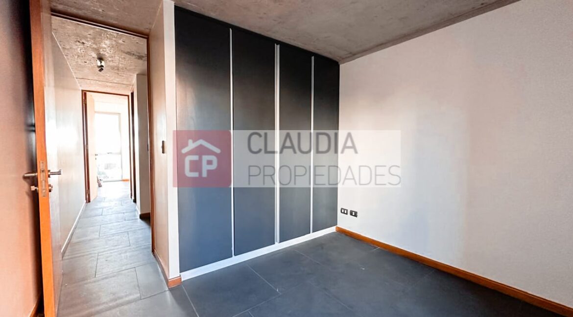 WhatsApp Image 2025-11-21 at 13.35.03 (2)