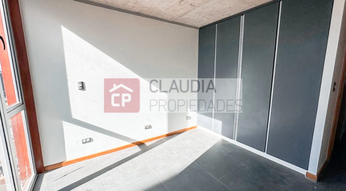 WhatsApp Image 2025-11-21 at 13.35.04