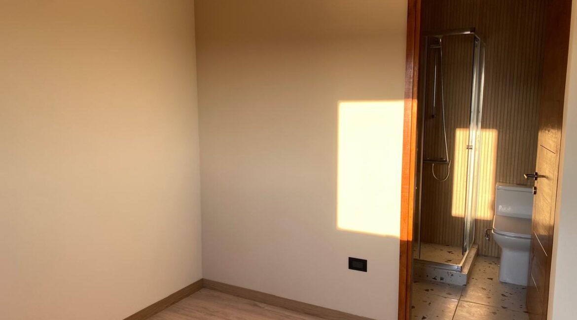 51e260aa-4c78-4f49-975b-d3a3d1289c35