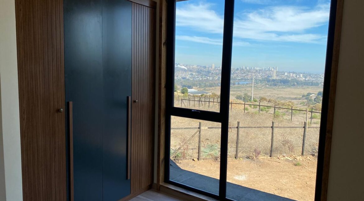 e4f578ec-ed98-47c1-af1f-6426353c41bb