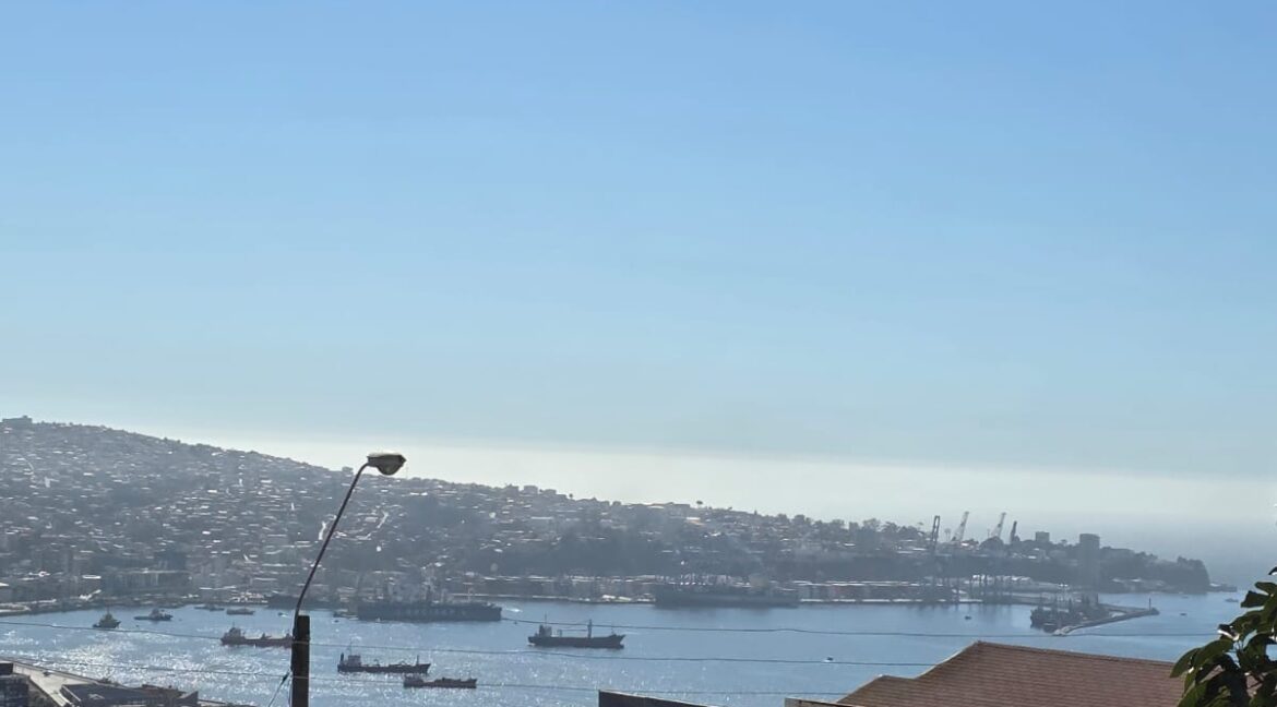 7d0d6e5d-3e61-44bf-ad57-4ce167781907