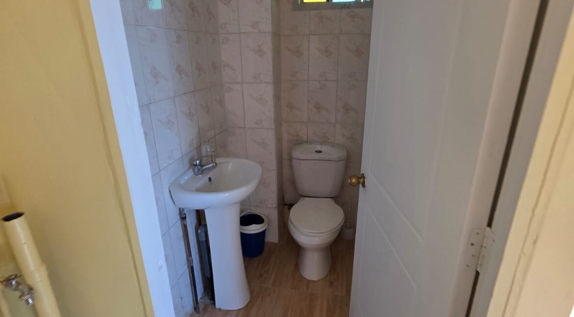 c71539ee-82b8-4265-9c60-56385da7d795