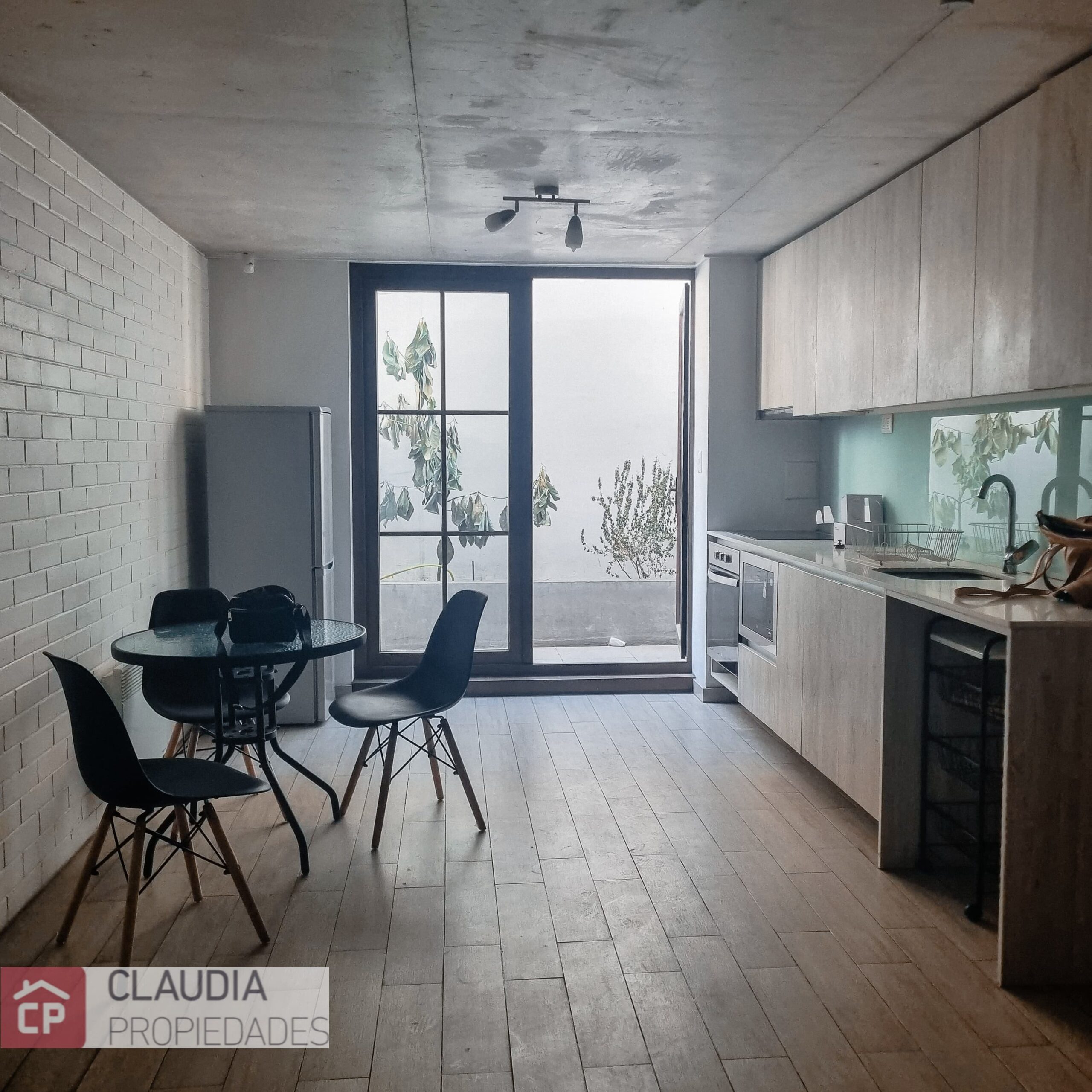 UN AMBIENTE AMOBLADO – MIRADOR BARON